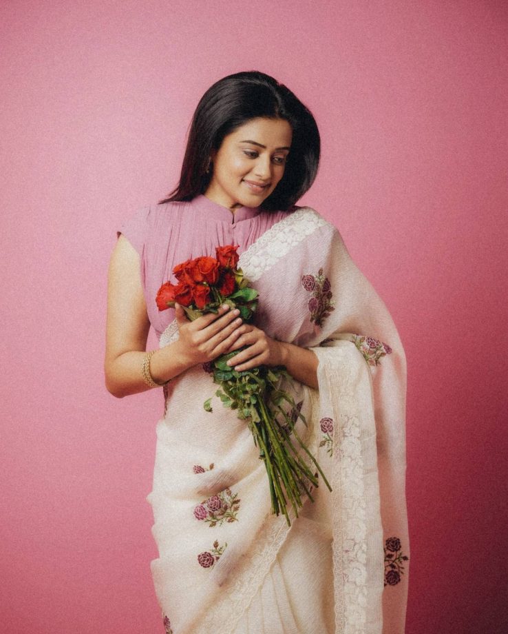 Priya Mani Raj Floral Saree With A Pretty Pleated High Neck Blouse 1