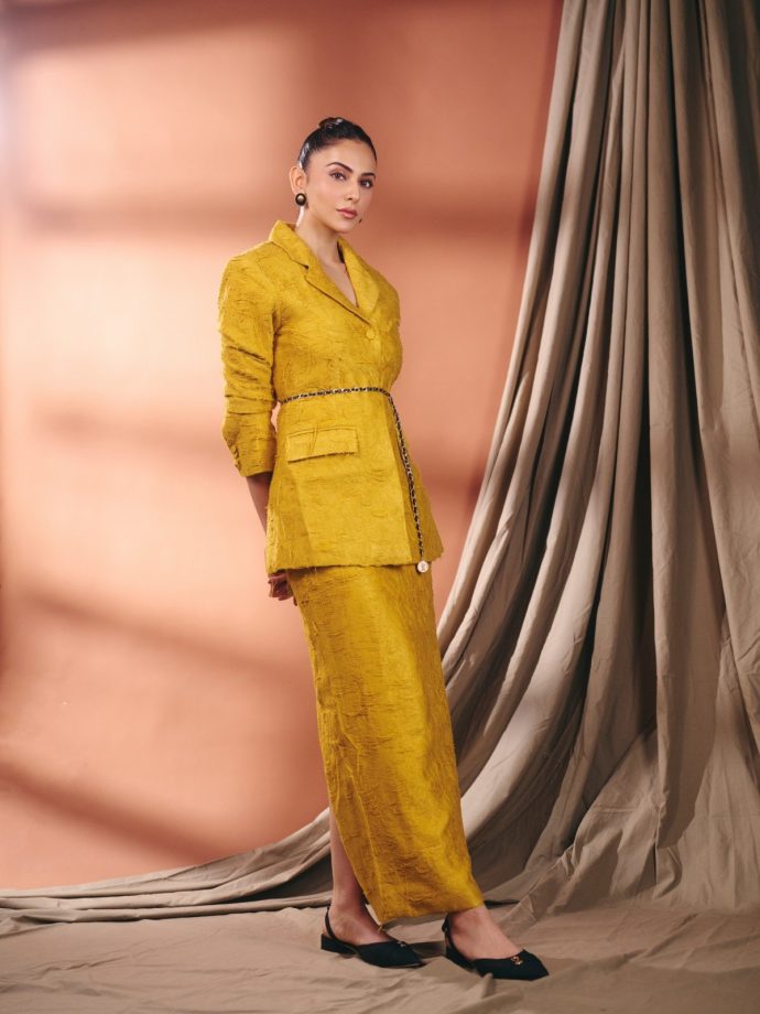 Rakul Preet Singh Stuns In Mustard Yellow Skirt Suit 1