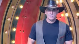 Salman Khan Gets Irritated With Paparazzi On Bigg Boss 20 Set—Here's What Happened