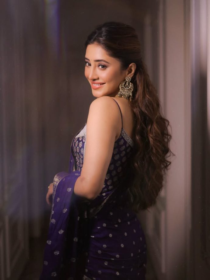 Shivangi Joshi’s Purple Lehenga Look Turns Heads; Elvish Yadav Reacts To Her Latest Pictures 1
