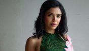Shriya Pilgaonkar’s Striking Green Saree With Pink Floral Details