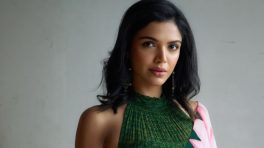 Shriya Pilgaonkar’s Striking Green Saree With Pink Floral Details
