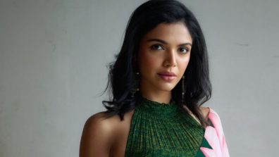 Shriya Pilgaonkar’s Striking Green Saree With Pink Floral Details