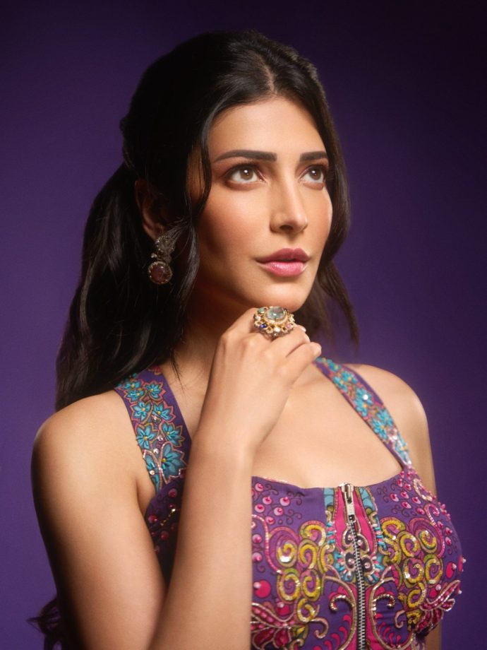Shruti Haasan Stuns In Purple Label Moni K Corset; Skirt Set 1