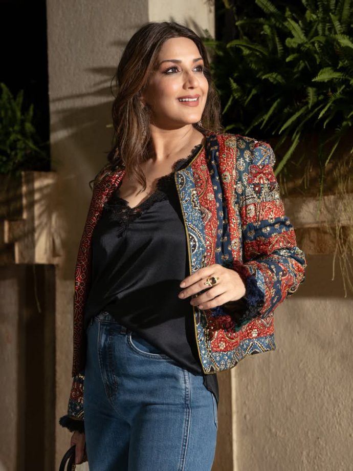 Sonali Bendre Black V-Neck Satin Top Look Is A Perfect Blend Of Casual & Ethnic Style 1