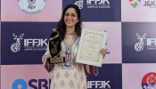 Tanya Maniktala WINS BEST ACTRESS FOR ARIFA AT THE 1ST INTERNATIONAL FILM FESTIVAL OF JAMMU & KASHMIR