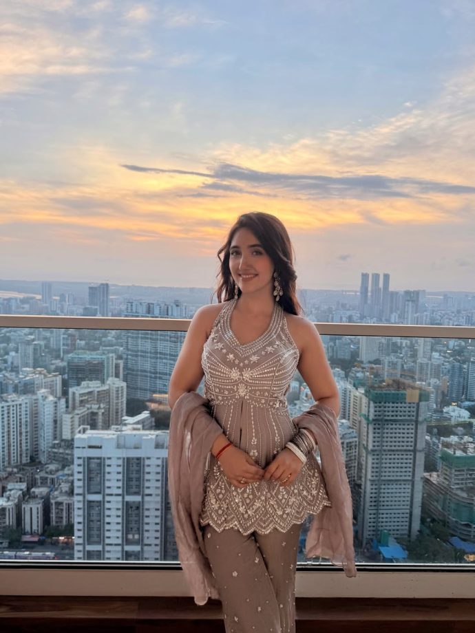 TV News: Shehzada Dhami's Emotional Reunion With Mother, & Erica Fernandes Moment With Kasautii Zindagii Kay 2 Cast To Ashnoor Kaur's Ganesh Chaturthi Celebration 1