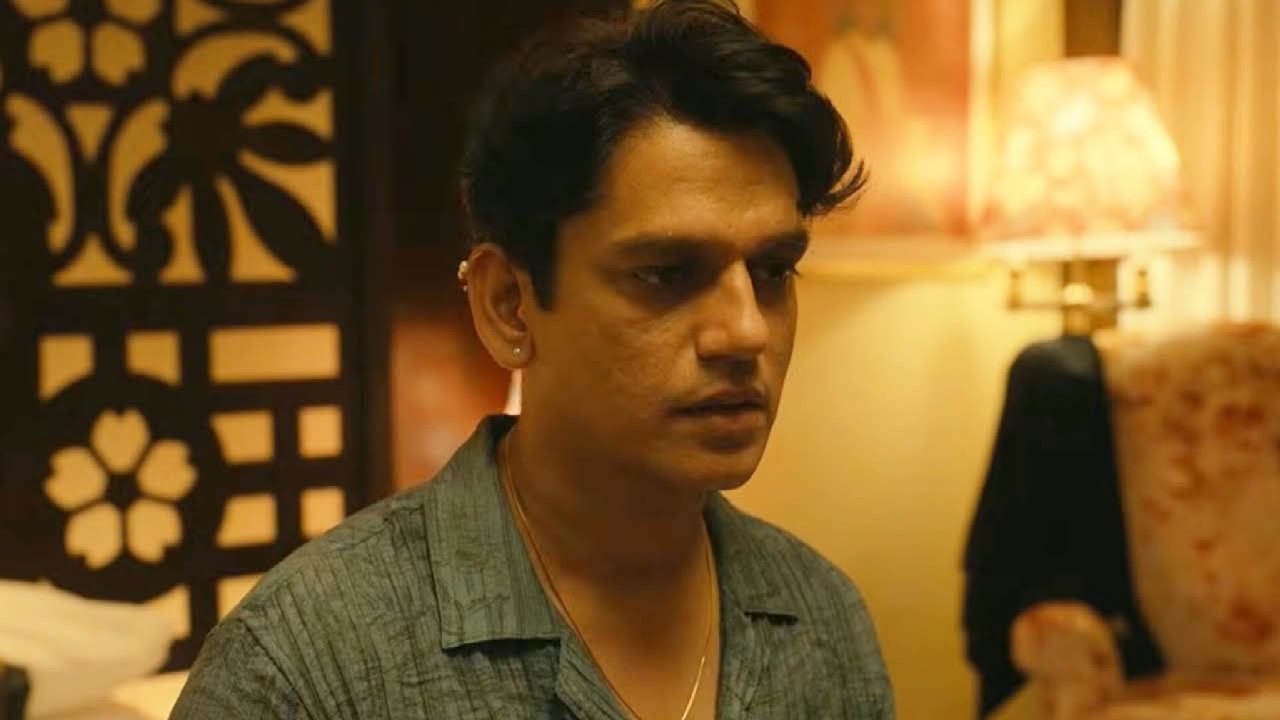 Vijay Varma Wins Over Audiences in Lust Stories 3, Fans Praise His Chemistry With Radhika Apte 1