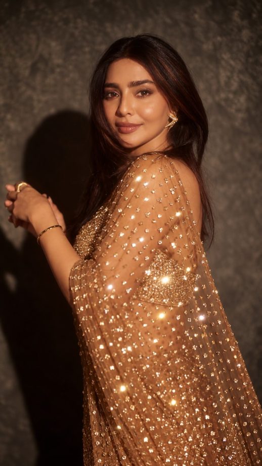 Aishwarya Lekshmi Turns Heads In Sheer Golden Shimmer Saree 1
