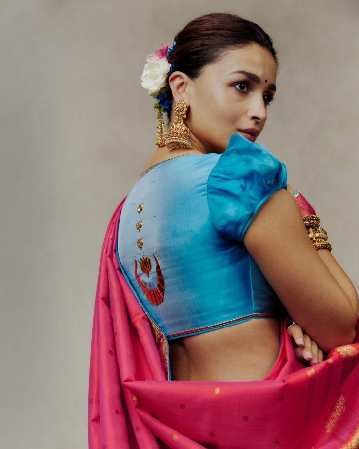 Alia Bhatt’s Pink Kanjeevaram Saree Brings Paro Vibes To Durga Puja 1