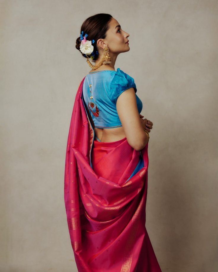 Alia Bhatt’s Pink Kanjeevaram Saree Brings Paro Vibes To Durga Puja 1