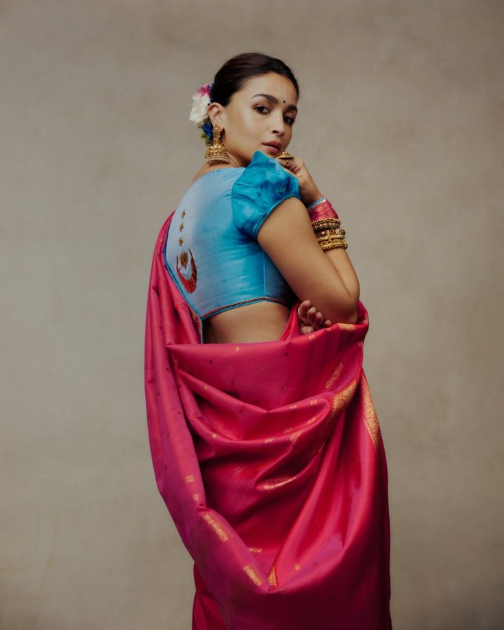 Alia Bhatt’s Pink Kanjeevaram Saree Brings Paro Vibes To Durga Puja 1