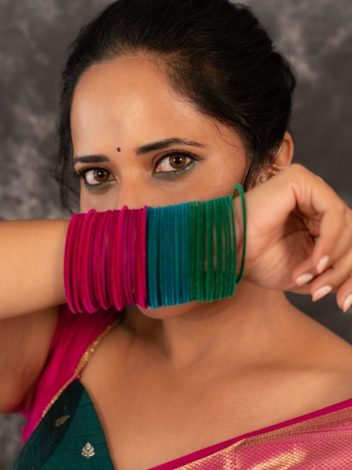 Anasuya Bharadwaj’s Pink Kanchipuram Saree Look With Vibrant Modern Twist 1