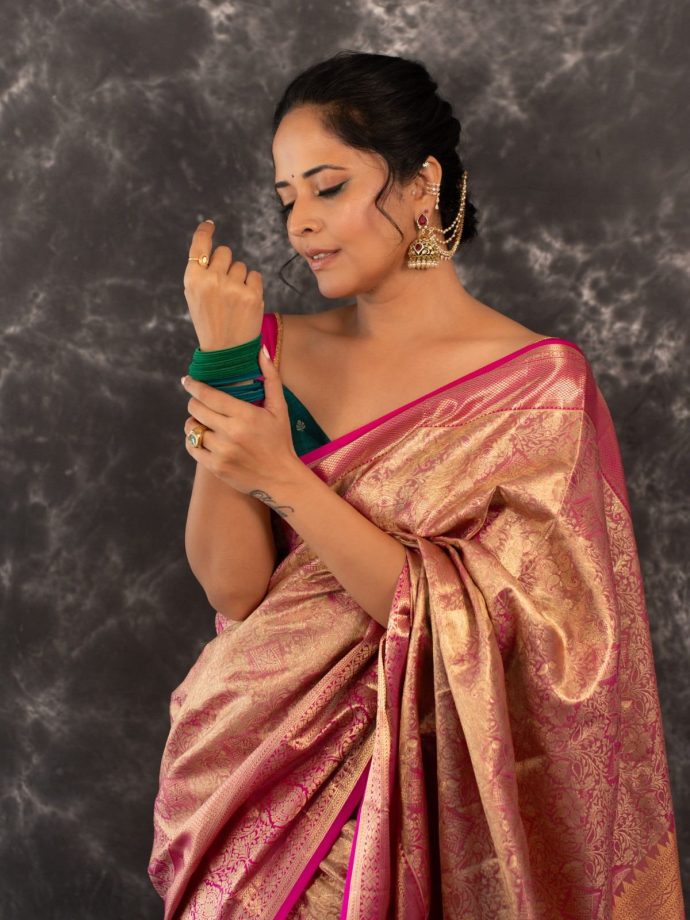 Anasuya Bharadwaj’s Pink Kanchipuram Saree Look With Vibrant Modern Twist 1