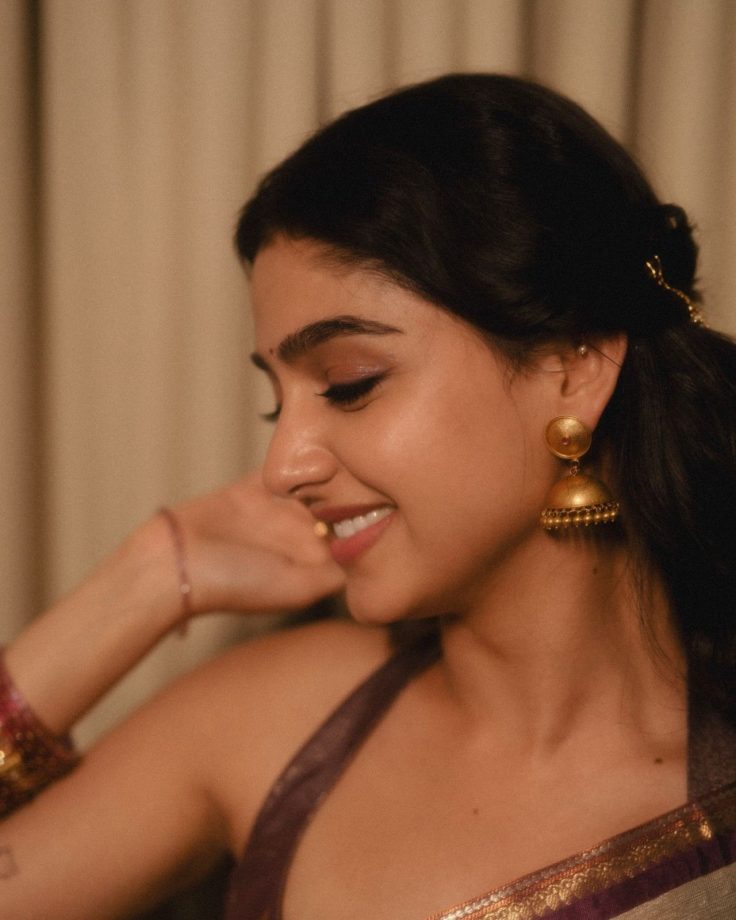 Anaswara Rajan’s Pearl White Saree With Strappy Halter-Neck Blouse 1