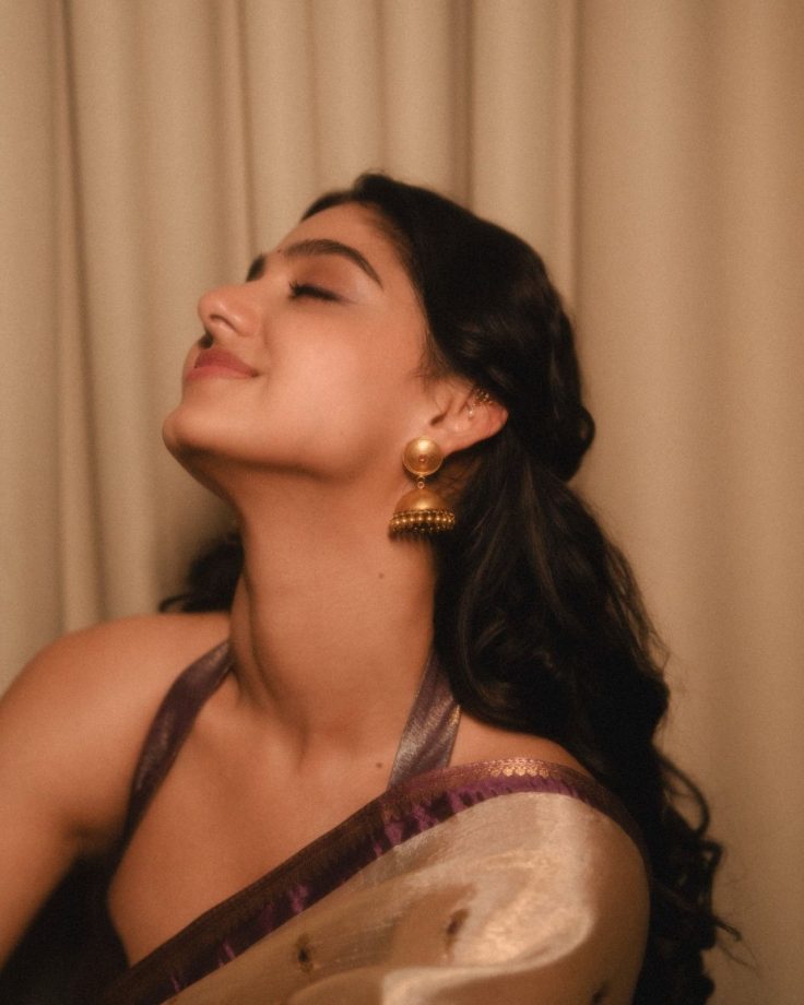 Anaswara Rajan’s Pearl White Saree With Strappy Halter-Neck Blouse 1