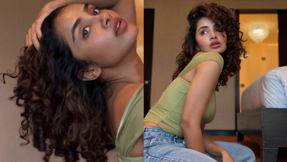 Anupama Parameswaran Serves Chic Vibes In Olive Green Top & Blue Denim Jeans 1
