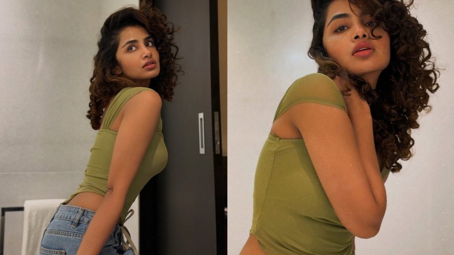 Anupama Parameswaran Serves Chic Vibes In Olive Green Top & Blue Denim Jeans 1