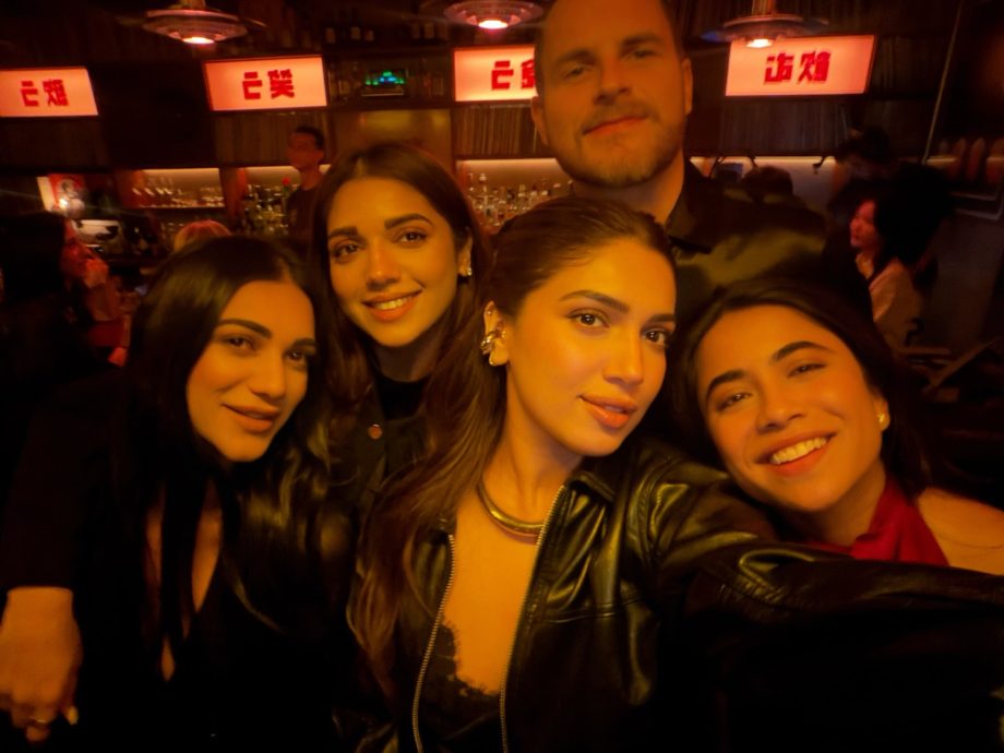 Bhumi Pednekkar Shares New York City Photo Dump In Cool Fits, Food Diaries & Candid Moments 1