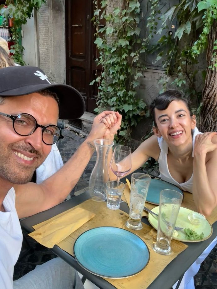 Hrithik Roshan And Saba Azad Celebrate 5 Years Of Love; Sussanne Khan Reacts To Their Post 1