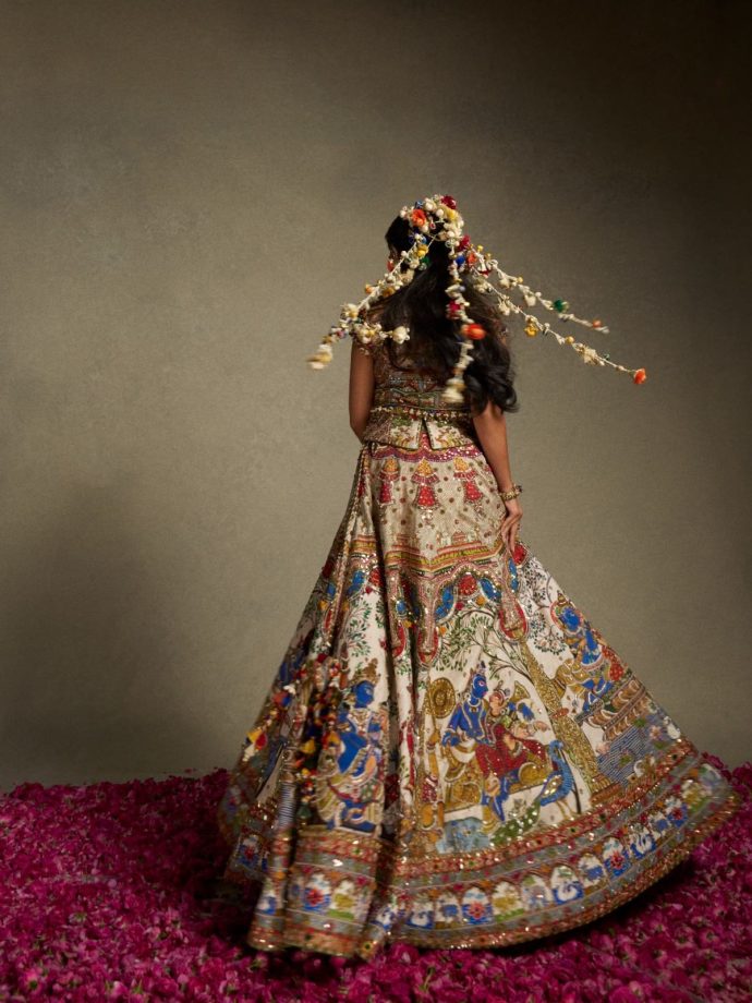 Isha Ambani’s Hand-Painted Torani Outfit Celebrates Indian Craftsmanship In 2,000 Hours Of Artistry 1
