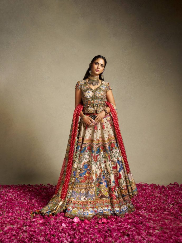 Isha Ambani’s Hand-Painted Torani Outfit Celebrates Indian Craftsmanship In 2,000 Hours Of Artistry 1