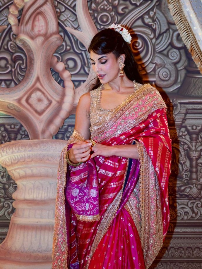 Jacqueline Fernandez Makes A Stunning Statement In An Embroidered Saree With Traditional Glamour 1