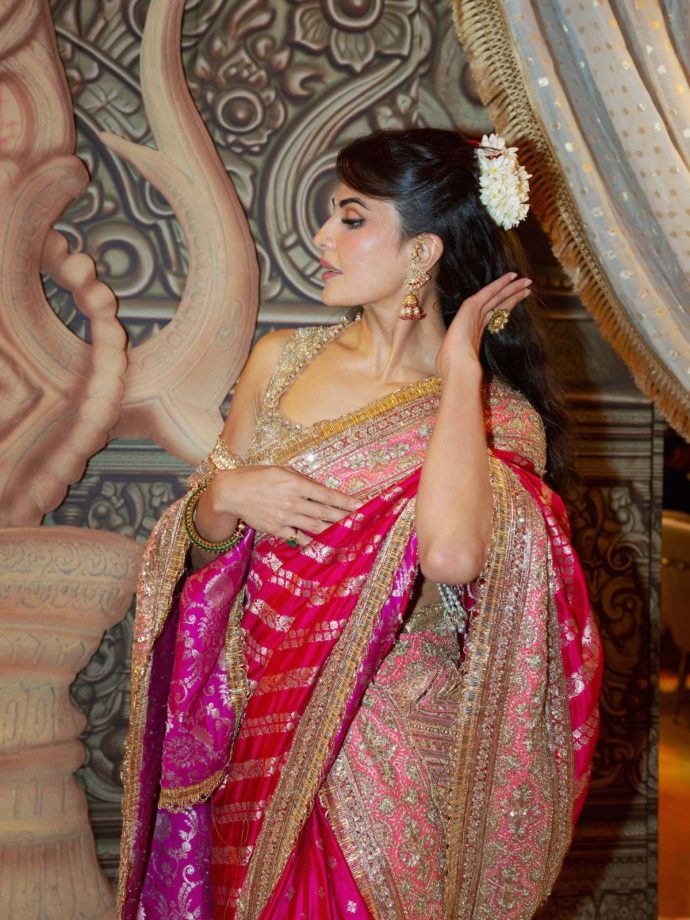 Jacqueline Fernandez Makes A Stunning Statement In An Embroidered Saree With Traditional Glamour 1