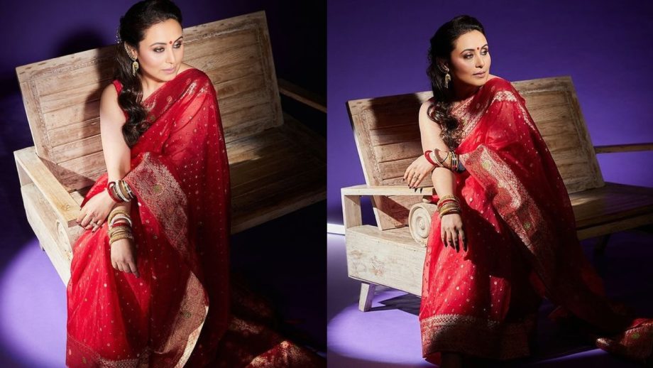Karwa Chauth Saree Looks: Sonali Bendre, Kajol Devgan, Rani Mukerji & Madhuri Dixit Embrace Ethnic Elegance 1