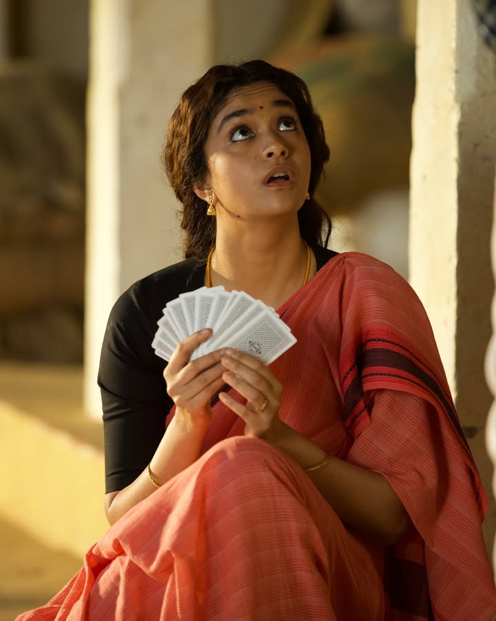 Keerthy Suresh Stuns In Simple Cotton Sarees From Dorothy, Keeps It Elegant With Traditional Styling 1