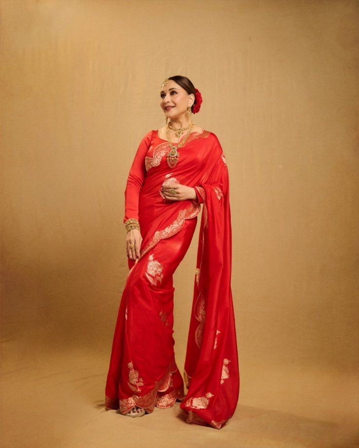 Navratri Day 3 Red Fashion: Rani Mukerji, Kajol, Madhuri Dixit And Aishwarya Rai Bachchan Turn Up Ethnic Glamour 1