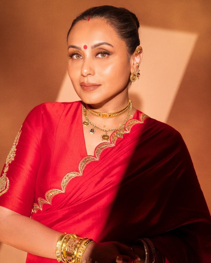 Navratri Day 3 Red Fashion: Rani Mukerji, Kajol, Madhuri Dixit And Aishwarya Rai Bachchan Turn Up Ethnic Glamour 1