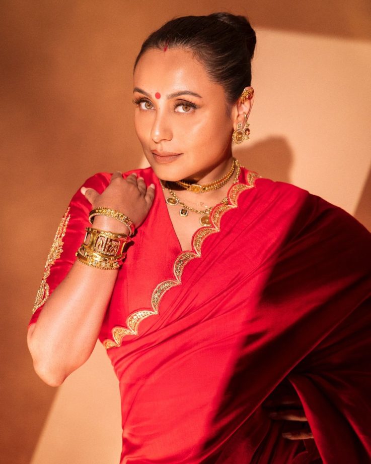 Navratri Day 3 Red Fashion: Rani Mukerji, Kajol, Madhuri Dixit And Aishwarya Rai Bachchan Turn Up Ethnic Glamour 1
