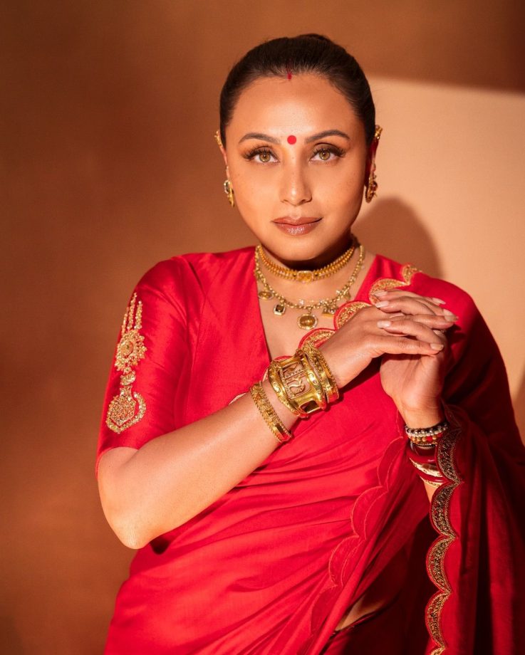 Navratri Day 3 Red Fashion: Rani Mukerji, Kajol, Madhuri Dixit And Aishwarya Rai Bachchan Turn Up Ethnic Glamour 1