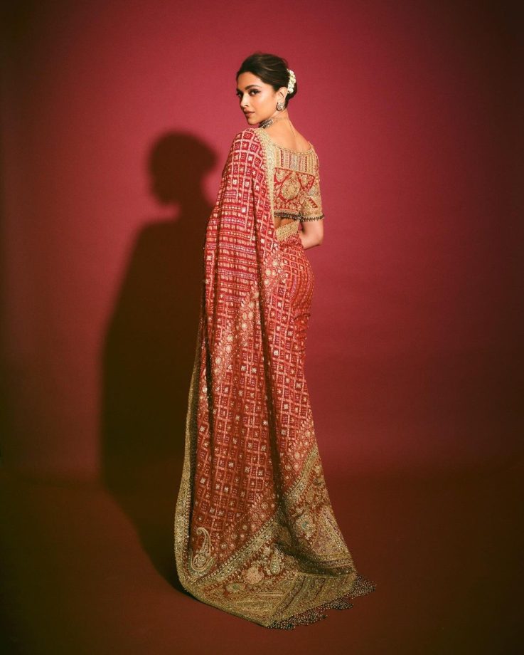 Navratri Day 3 Red Saree Fashion: Katrina Kaif, Deepika Padukone & Sonam Kapoor Bring Royal Ethnic Glamour 1