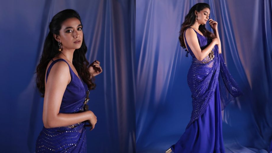 Navratri Day 4 Royal Blue Saree Looks: Mrunal Thakur, Tamannaah Bhatia, Samantha Ruth Prabhu And Trisha Krishnan Set Festive Fashion Goals 1