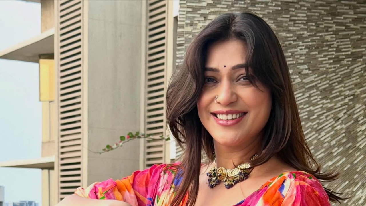 Neha Swami Addresses Urdu Words T-Shirt Controversy, Says 'No Intention To Hurt Sentiments' 1