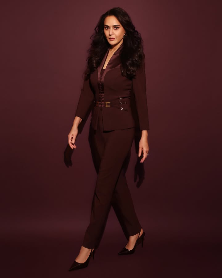 Preity Zinta’s Burgundy Pantsuit: Power Dressing Goals 1