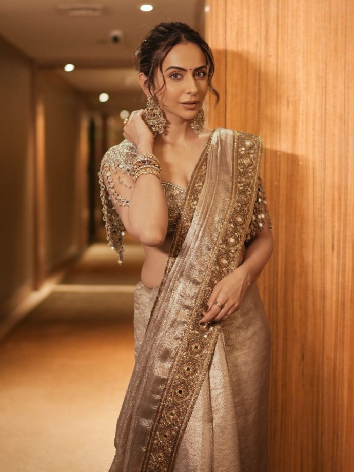 Rakul Preet Singh’s Golden Saree: Mirror-Work Blouse Steals The Spotlight 1