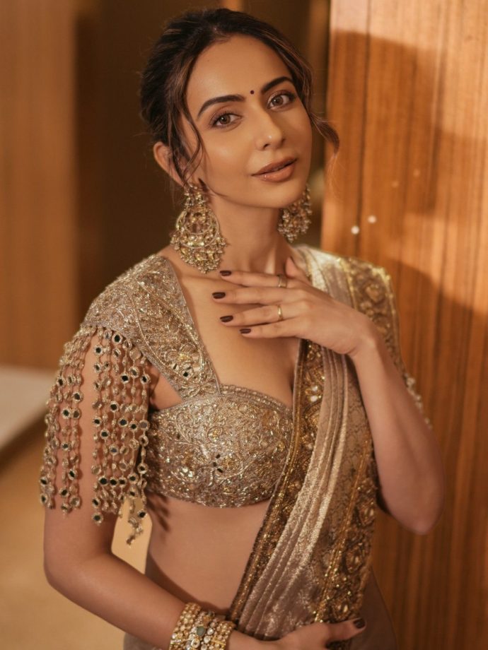 Rakul Preet Singh’s Golden Saree: Mirror-Work Blouse Steals The Spotlight 1