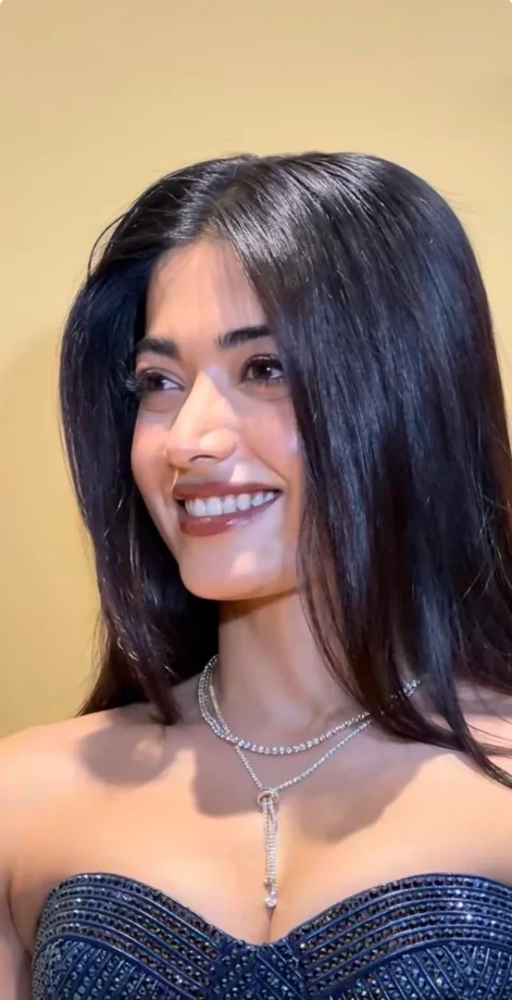 Rashmika Mandanna’s Swarovski Diwali Look: A Dazzling Blue Crystal Corset And Banarasi Drape 2