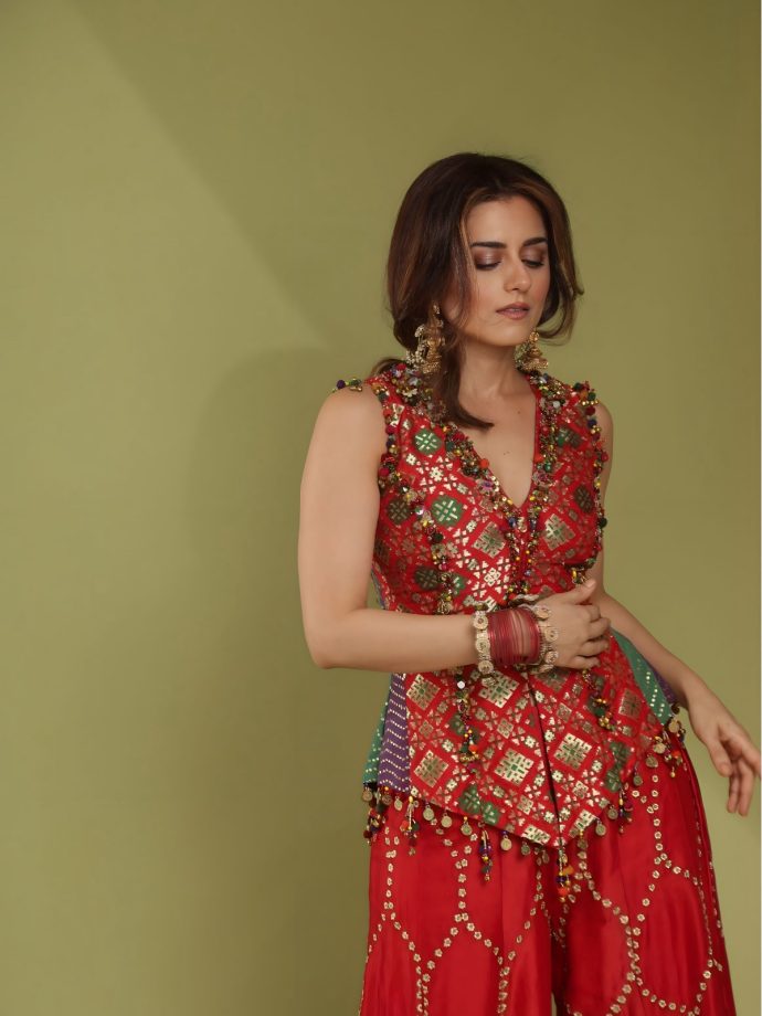 Ridhi Dogra’s Navratri Vibes In Red Patola Silk With Worked Sharara Set 1