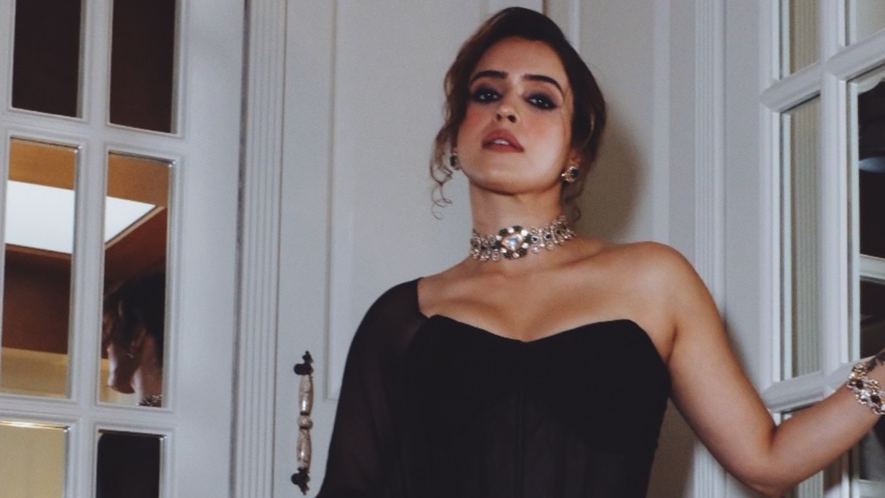 Sanya Malhotra Makes A Bold Statement In A Black Off-Shoulder Fit 1
