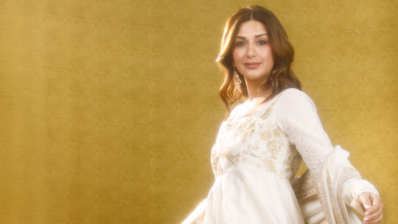 Sonali Bendre Looks Ethereal In An Ivory Anarkali Suit With Golden Floral Detailing 1