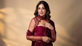 Sonali Bendre’s Burgundy Velvet Saree With Lace Detailing