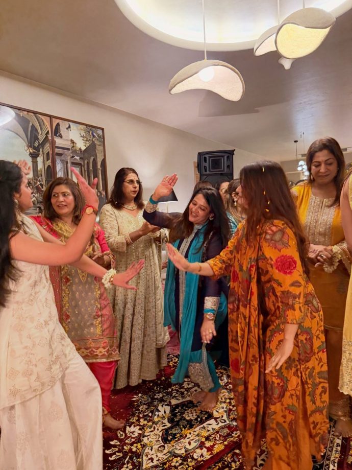 Tamannaah Bhatia's Unseen Spiritual Side: Actress Immerses Herself In Mata Ki Chowki On Navratri Day 1 1